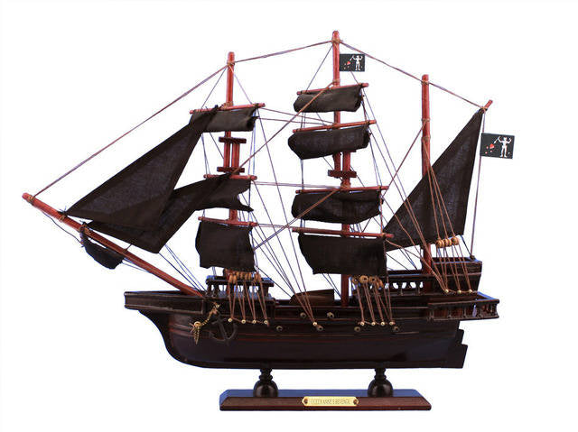 Wooden Blackbeard's Queen Anne's Revenge Model Pirate Ship 15
