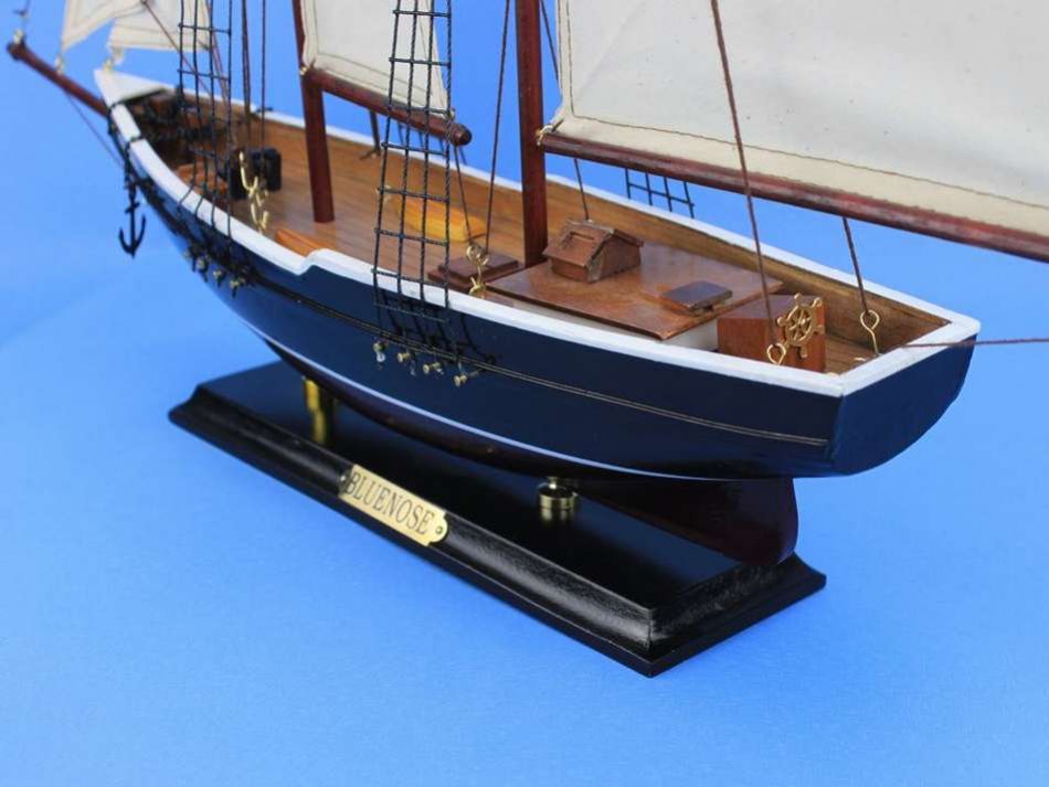 Wooden Bluenose Model Sailboat Decoration 24"