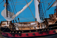 Load image into Gallery viewer, Calico Jack&#39;s The William Model Pirate Ship 36&quot; - White Sails
