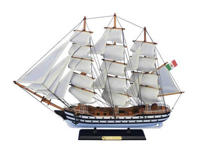 Wooden Amerigo Vespucci 24